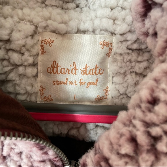 NWT Altar’d State Burgundy Sherpa Quarter Zip - Picture 3 of 5